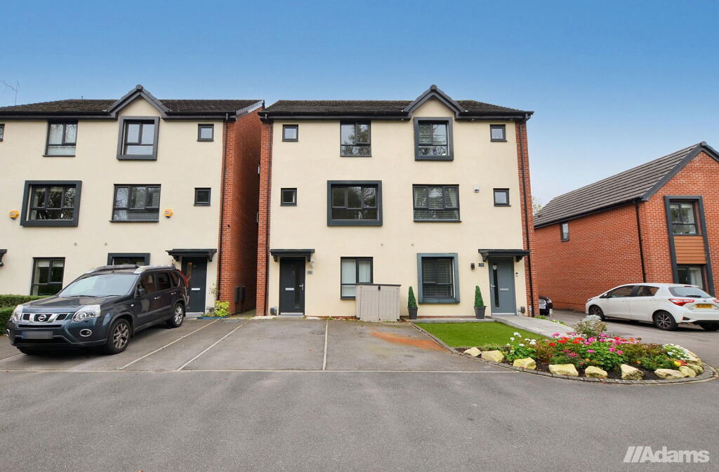 4 bedroom semi-detached house