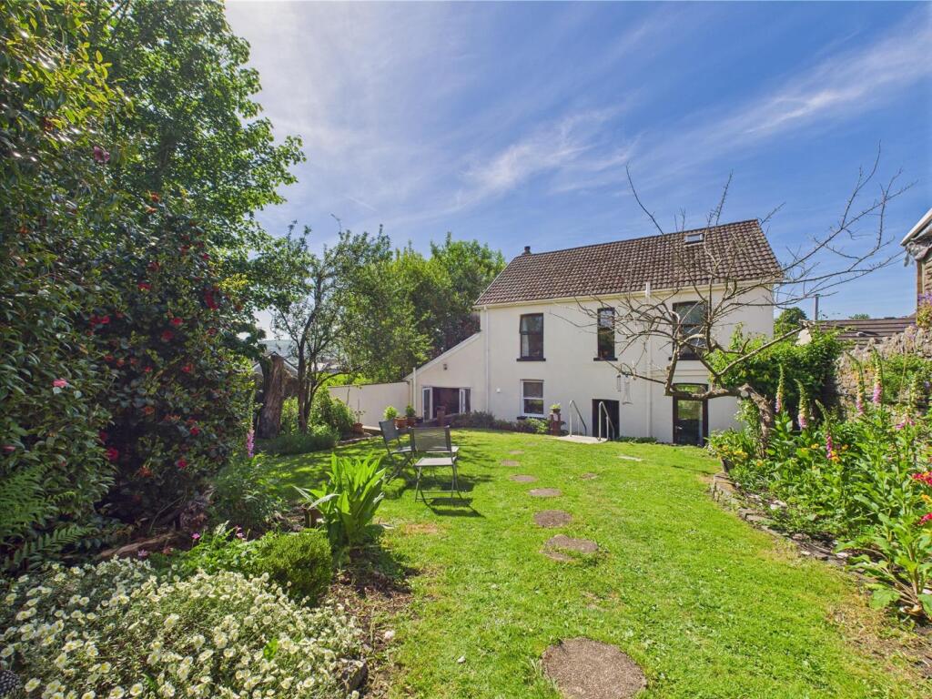 Main image of property: New Road, Skewen, Neath