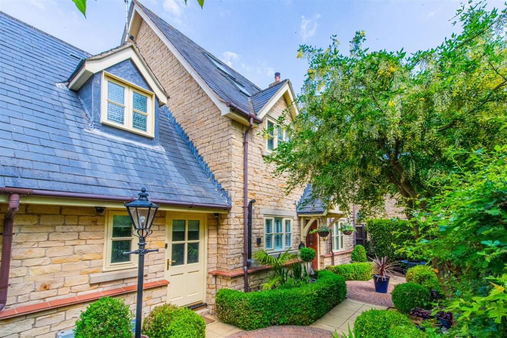 Main image of property: Watervill Way, Little Addington