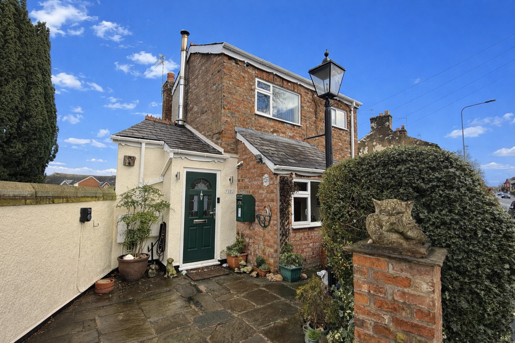 Main image of property: Chelford Road, Macclesfield
