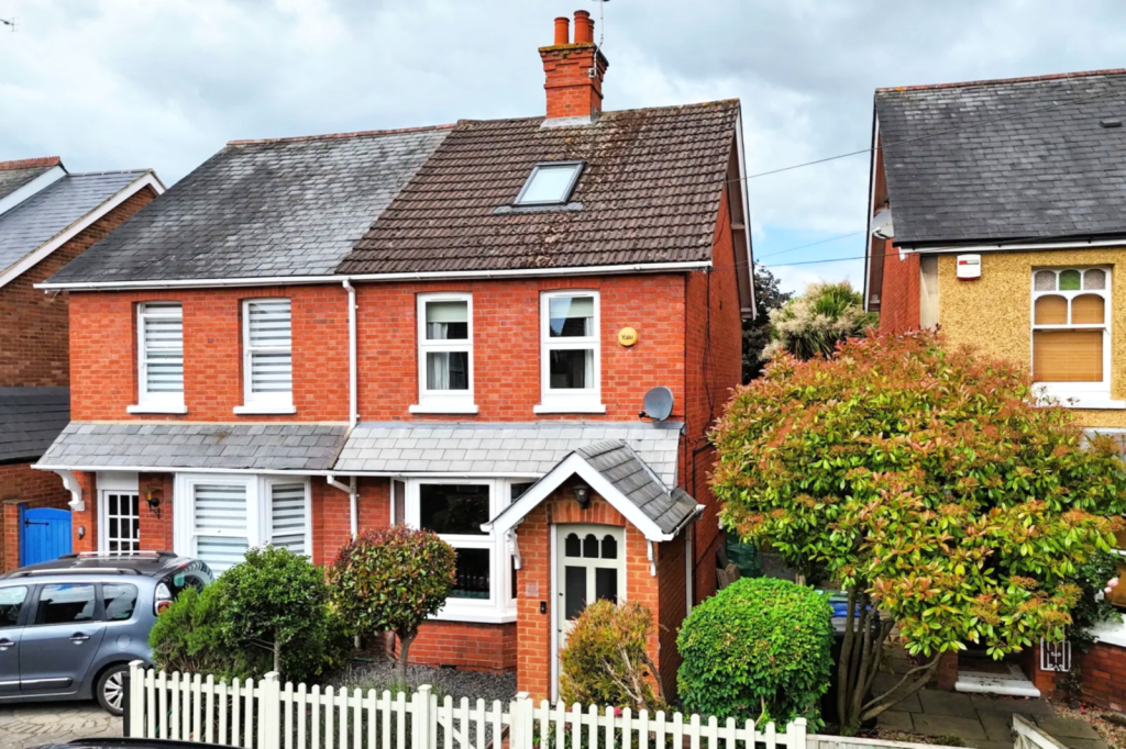 Main image of property: Highfield Road, Maidenhead, SL6 5DF
