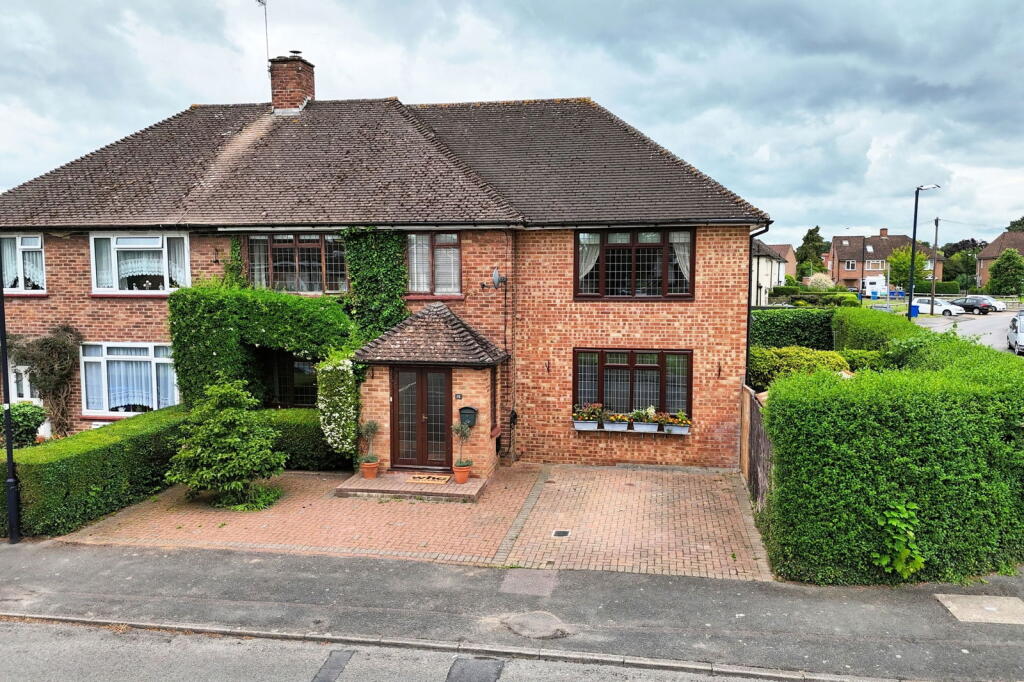 Main image of property: Lancaster Road, Maidenhead, SL6 5EP