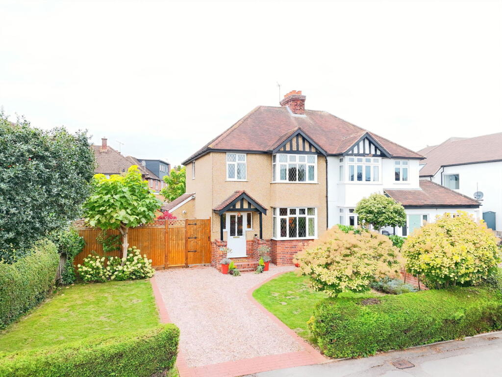 Main image of property: Harefield Road, Maidenhead, SL6