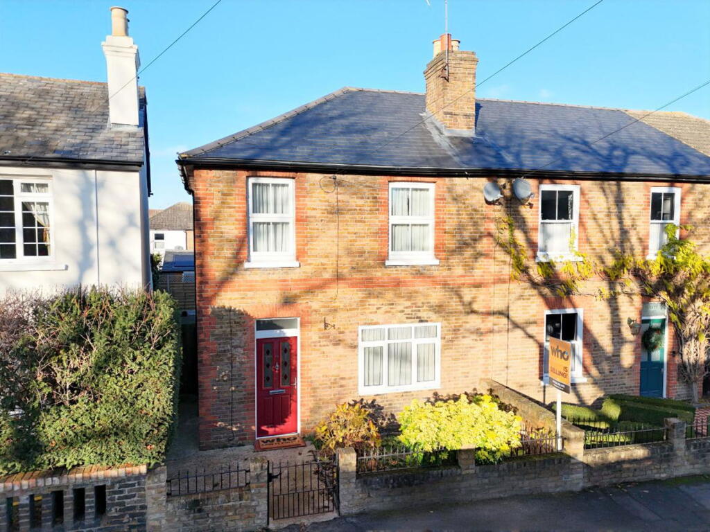 Main image of property: Vicarage Road, Maidenhead, SL6