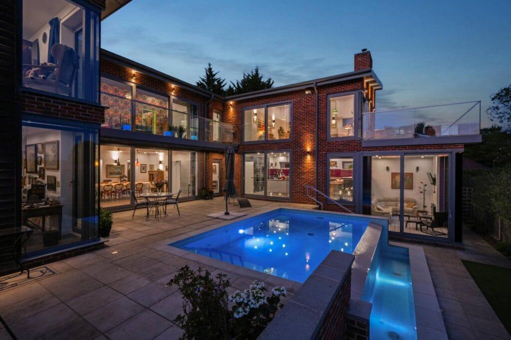 Main image of property: The View, Drayton