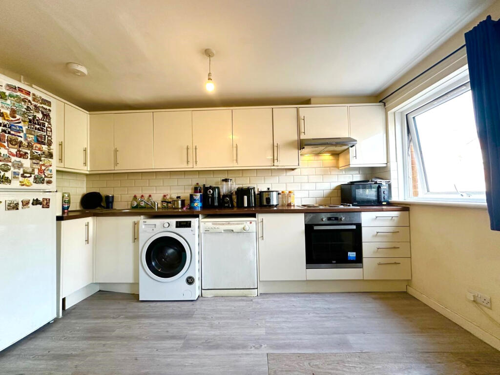 Main image of property: Cyclops Mews, Canary Wharf, London, E14 3UA