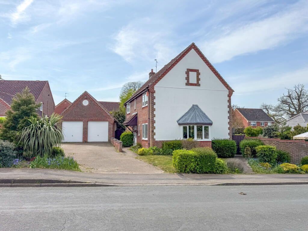 Main image of property: Rectory Lane, Worlingham, Beccles, NR34 7RF