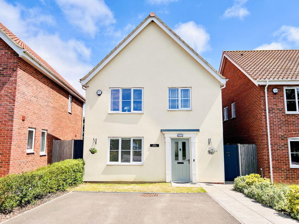 Main image of property: Beccles Road, Hales, Norfolk, NR14 6SR