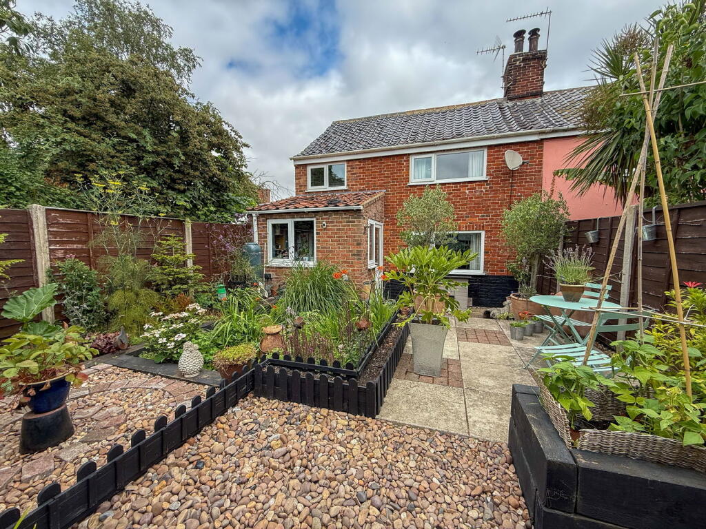 Main image of property: Yarmouth Road, Ellingham, Bungay, NR35 2PN