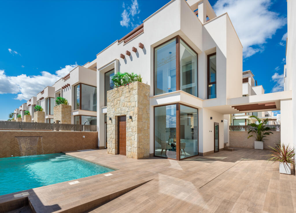 Main image of property: Valencia, Alicante, Los Montesinos