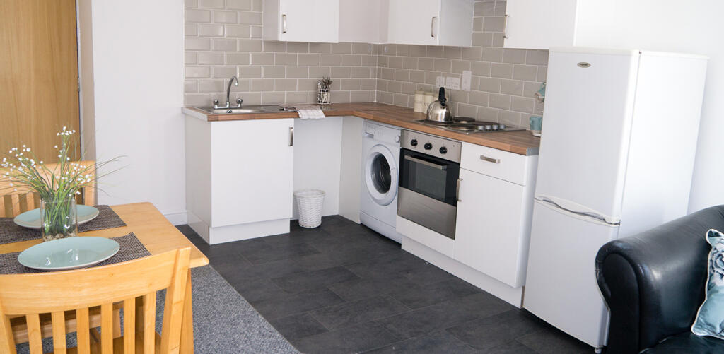 Main image of property: Flat 9, 205 Clarendon Road, Leeds, LS2 9DU