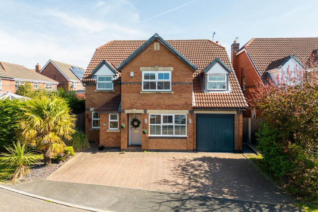 Main image of property: Bracknel Way, Aughton, L39