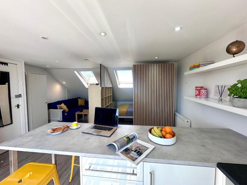 Main image of property: Braeside Road, London, SW16