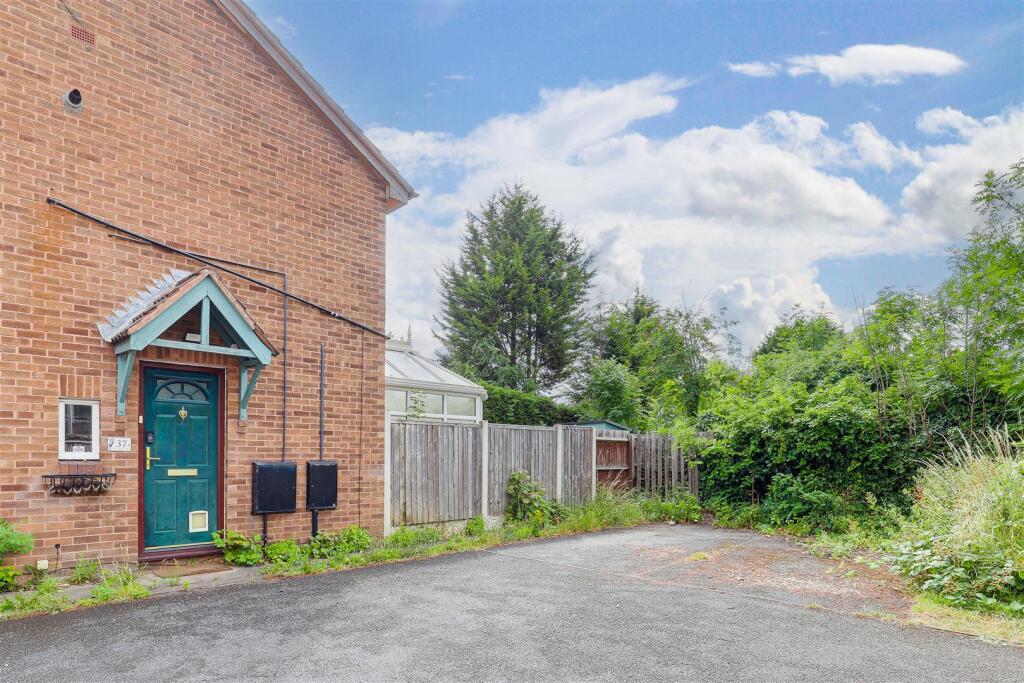 Main image of property: Overdale Close, Long Eaton, Nottingham, NG10 3JJ