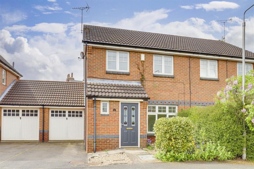 Main image of property: Cheyne Walk, Hucknall, Nottinghamshire, NG15 7TR