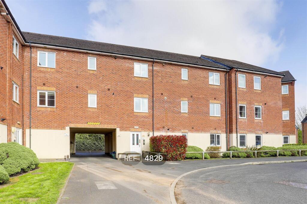 Main image of property: Shaw Gardens, Gedling, Nottingham, NG4 2NY