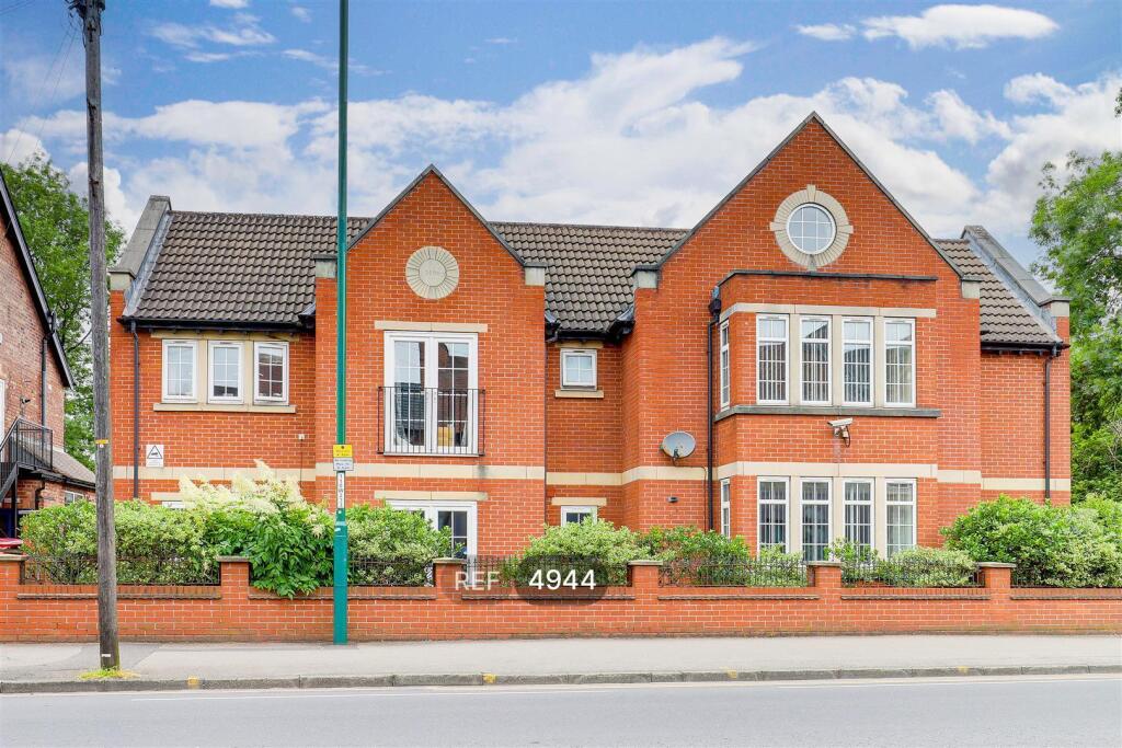 Main image of property: 76, Private Road, Mapperley, Nottingham, NG3 5FQ