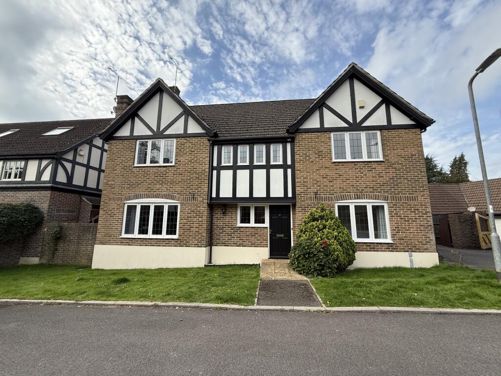 Main image of property: Oakridge Park, , Yeovil