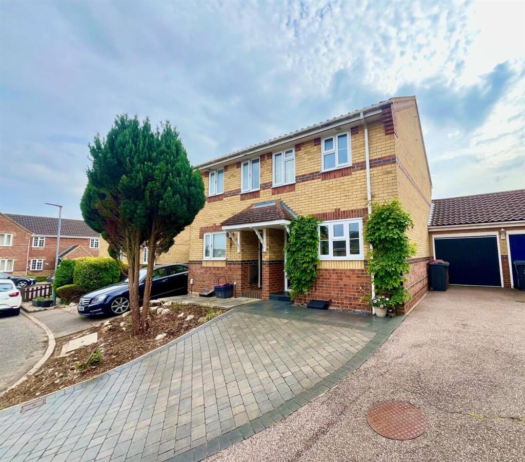 Main image of property: Augustus Gate, Stevenage