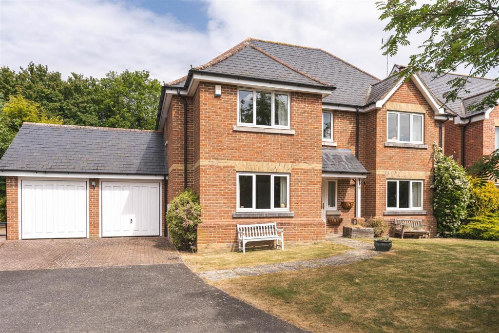 Main image of property: Rib Way, Buntingford