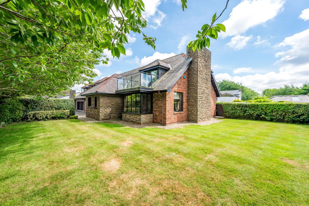 Main image of property: Over 5,000 square ft of uncompromisingly high quality: Valley Lodge, Mains Lane, Poulton-le-fylde