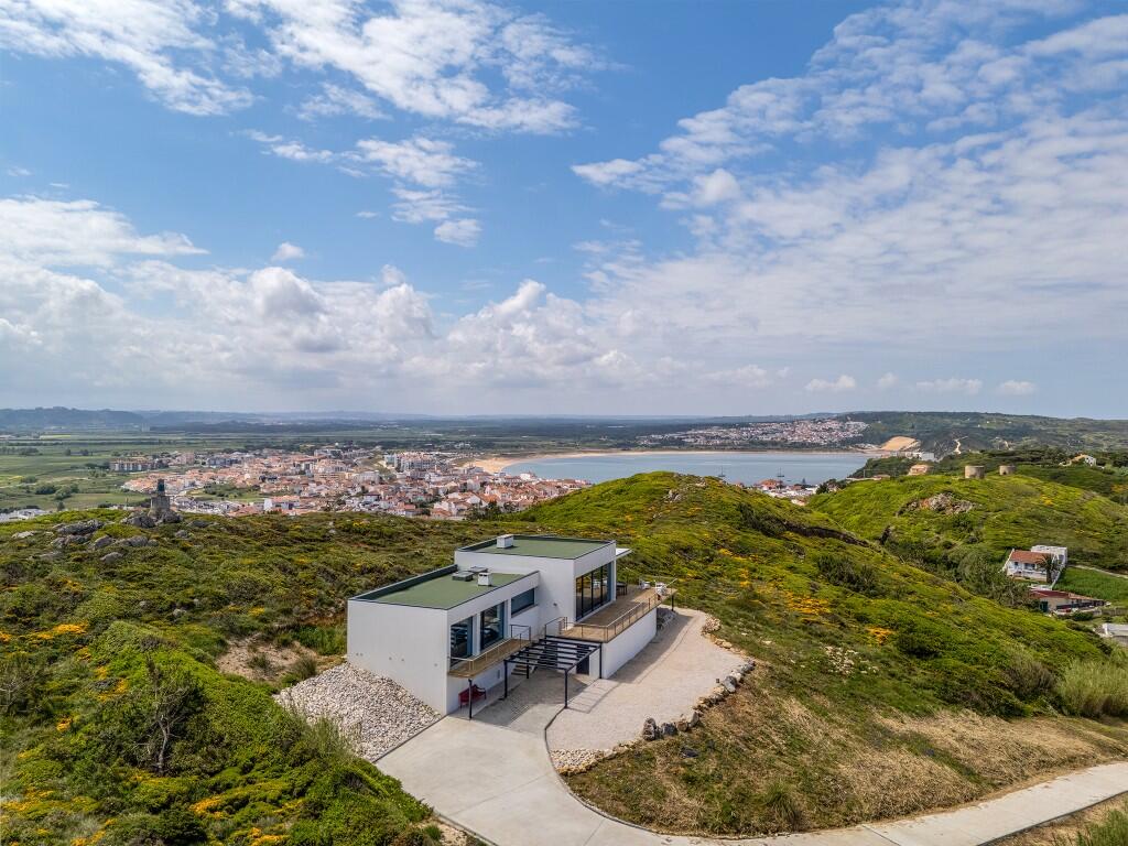 Main image of property: São Martinho do Porto, Estremadura