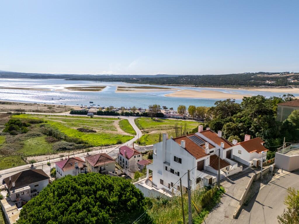 Main image of property: Foz do Arelho, Estremadura