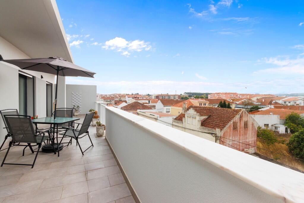 Main image of property: Bombarral, Estremadura