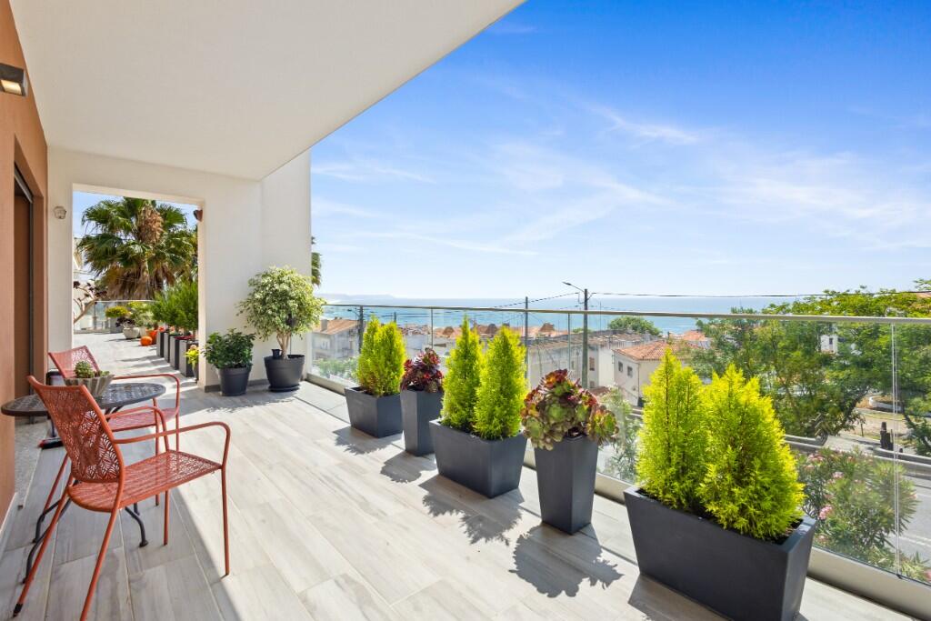 Main image of property: Nazaré, Estremadura