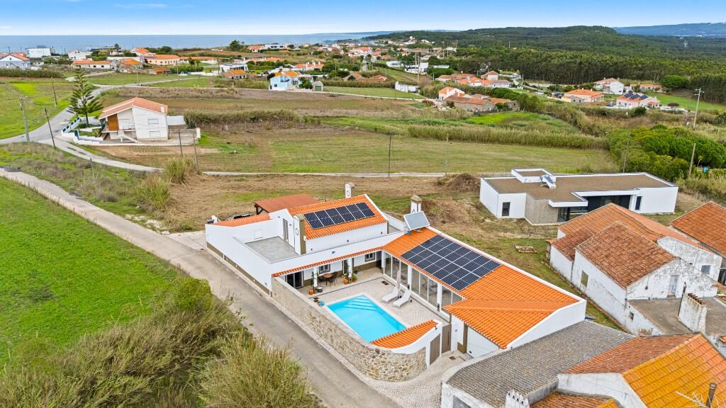 Main image of property: Serra Do Bouro, Caldas da Rainha