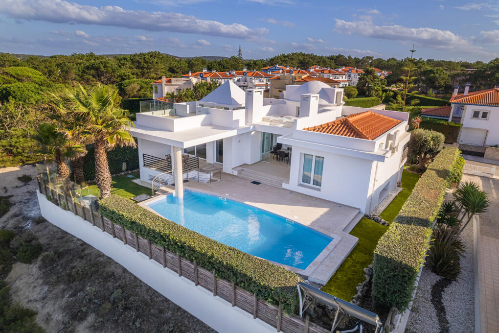 Main image of property: Praia del Rey, Estremadura