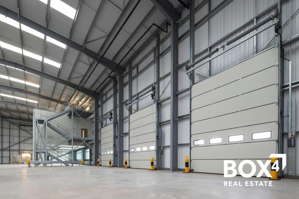 _DLP2459 Unit B38 David Lee Photography Ltd.jpg