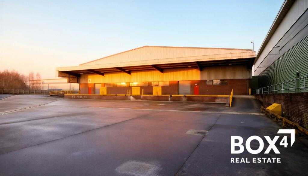 Yard - Photoshopped.co.uk.jpg