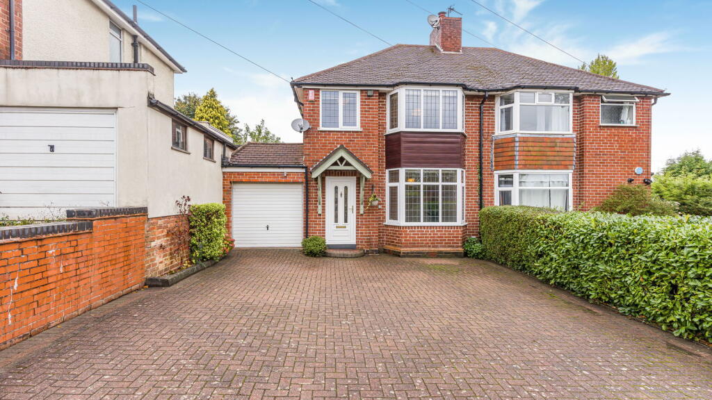 Main image of property: Four Oaks Common Road, Sutton Coldfield, B74 4NL