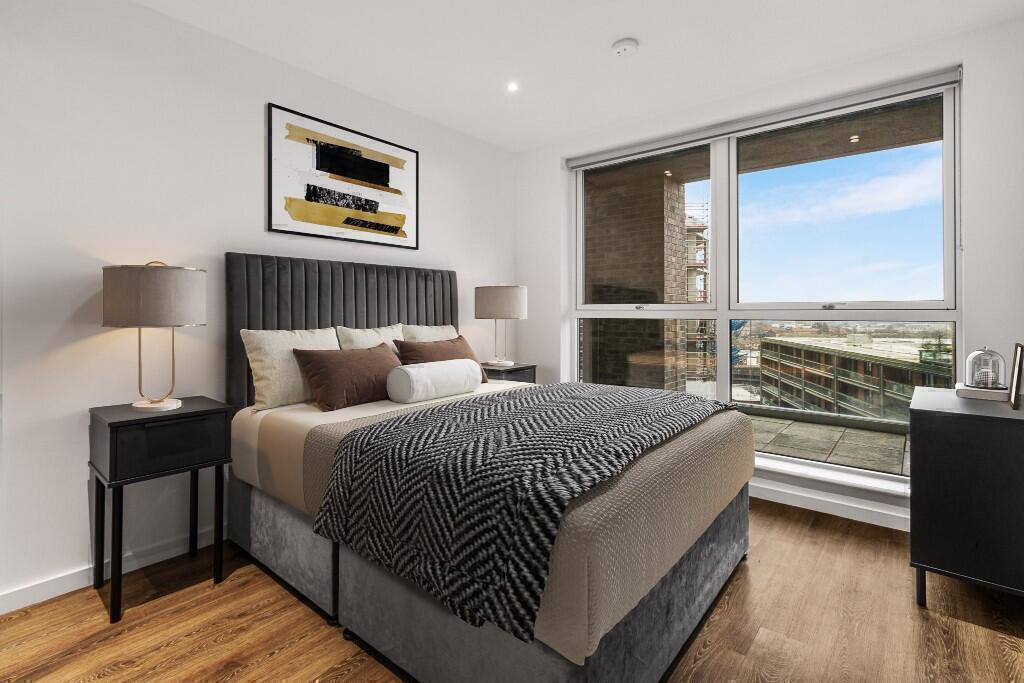 Main image of property: Silvertown Way, London, E16