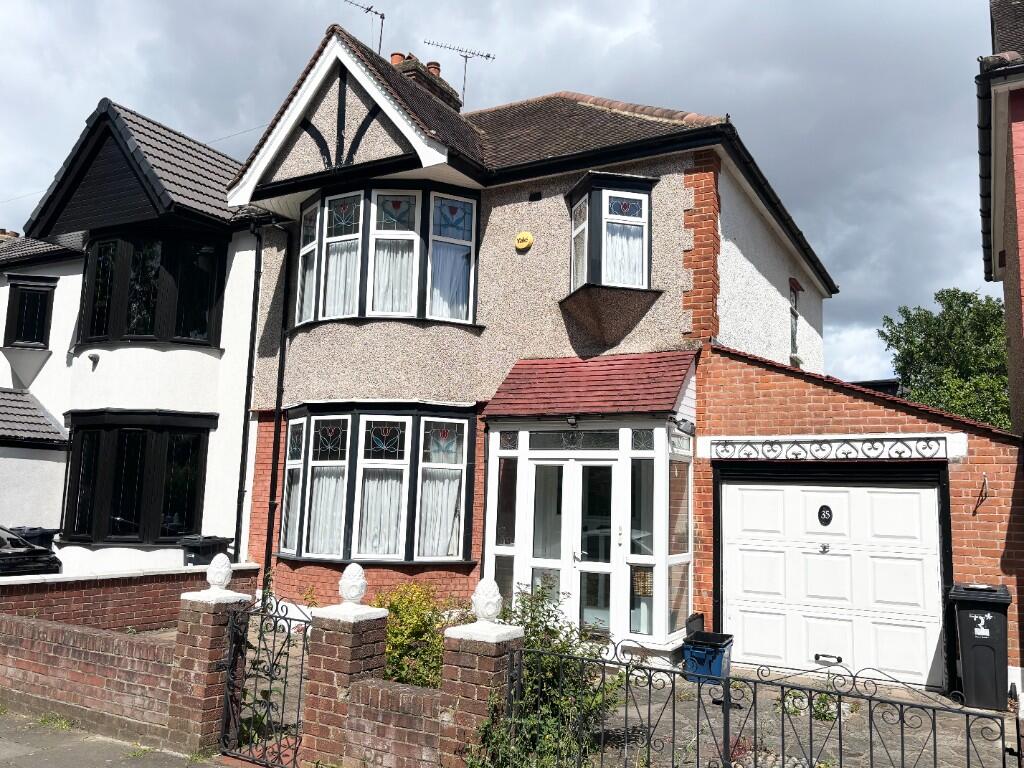 Main image of property: South Park Crescent, Ilford, London, IG1