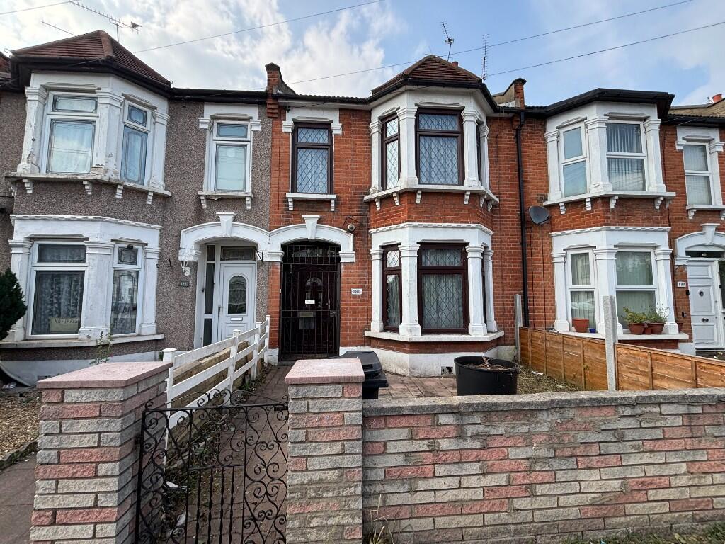 Main image of property: Kingston Road, Ilford, London, IG1