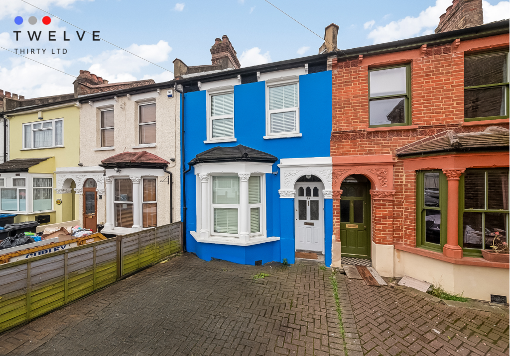 4 bedroom terraced house