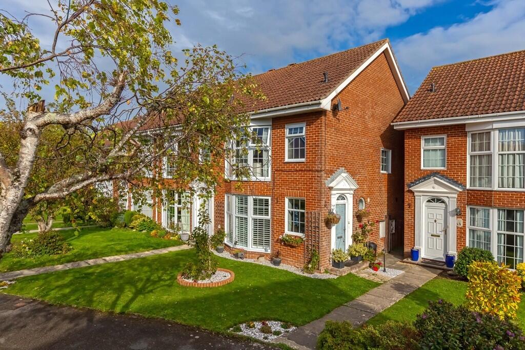 Main image of property: Lime Grove, Littlehampton, West Sussex, BN16