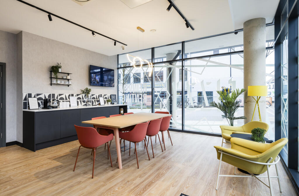 Main image of property: Fizzy Walthamstow, 5D Blackhorse Lane, Walthamstow, E17 6DS