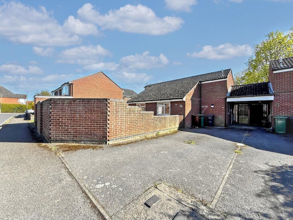 Main image of property: Andersey Way, Abingdon, OX14