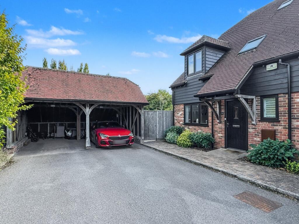 Main image of property: High Street, Drayton, Abingdon, OX14