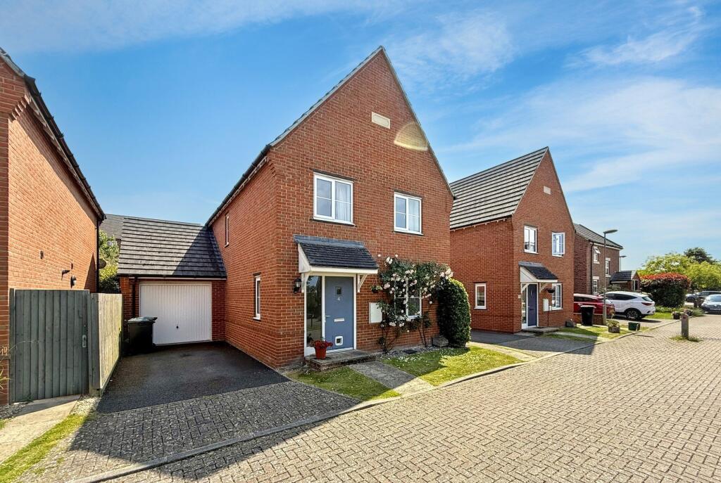 Main image of property: Dunnock End, Didcot, OX11