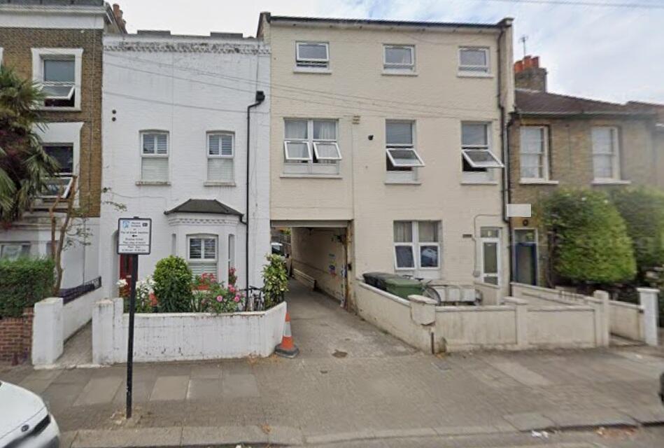 Main image of property: 9 Aldis Street, London, SW17