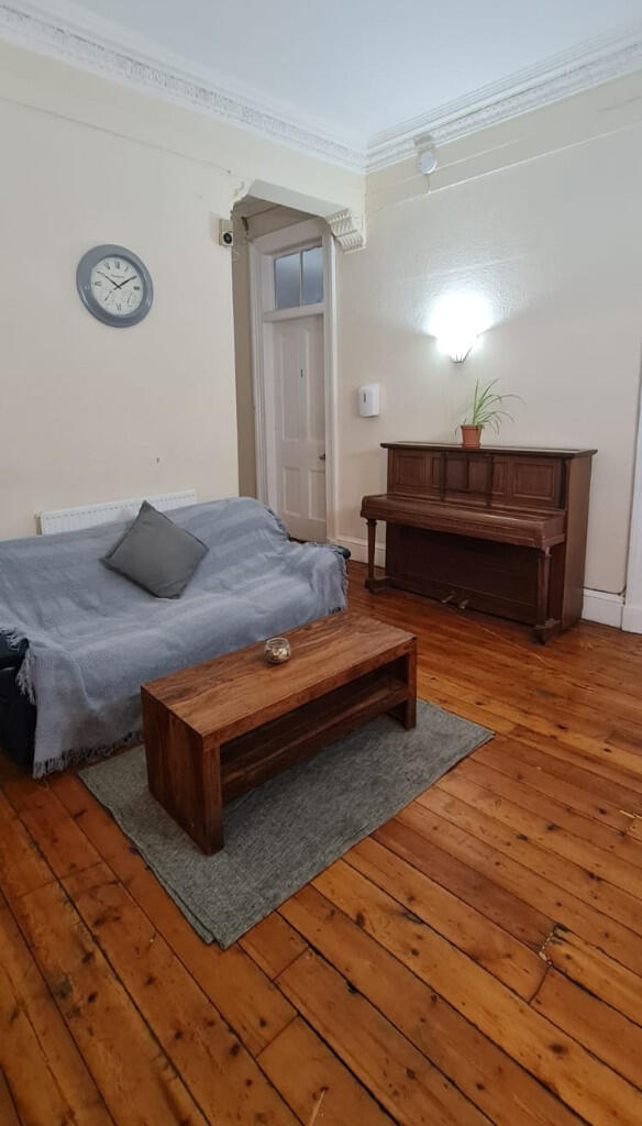 Main image of property: Haymarket Terrace, Edinburgh, EH12