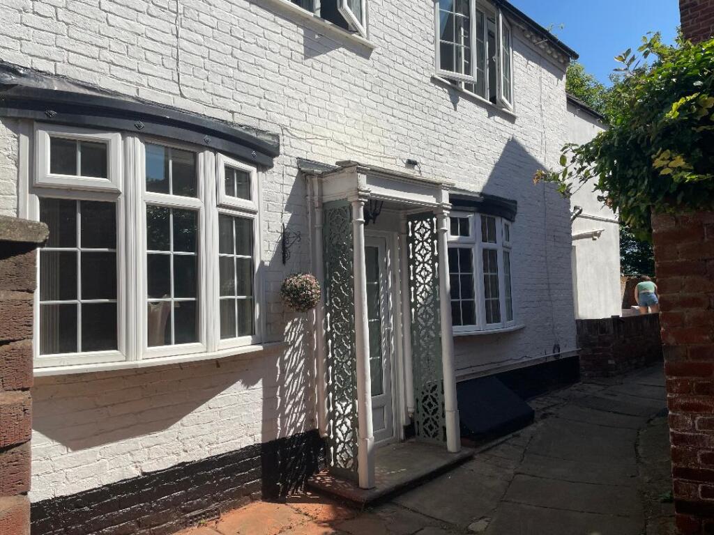 Main image of property: Back Park Place, Nottinghamshire, Worksop, S80