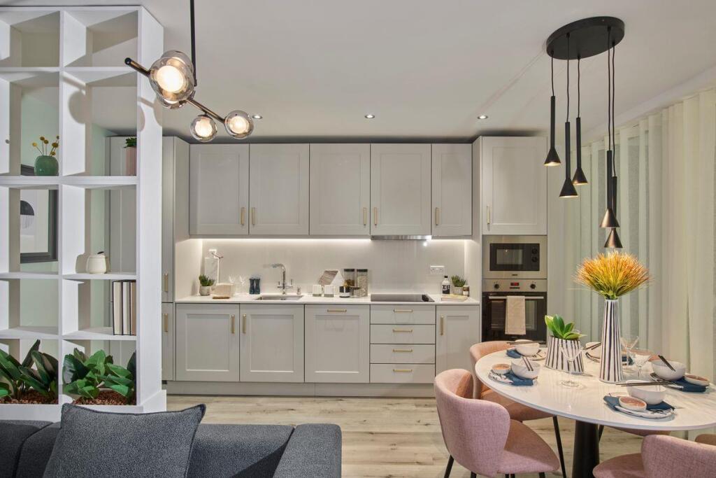 Main image of property: Mayes Road, Caxton Sq, Wood Green, N22