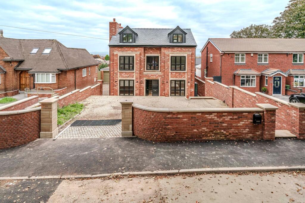 Main image of property: Green Lane, Standish, WN6