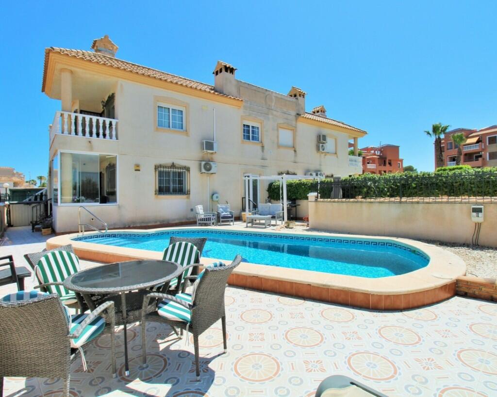 Main image of property: Villamartin, Alicante, Valencia