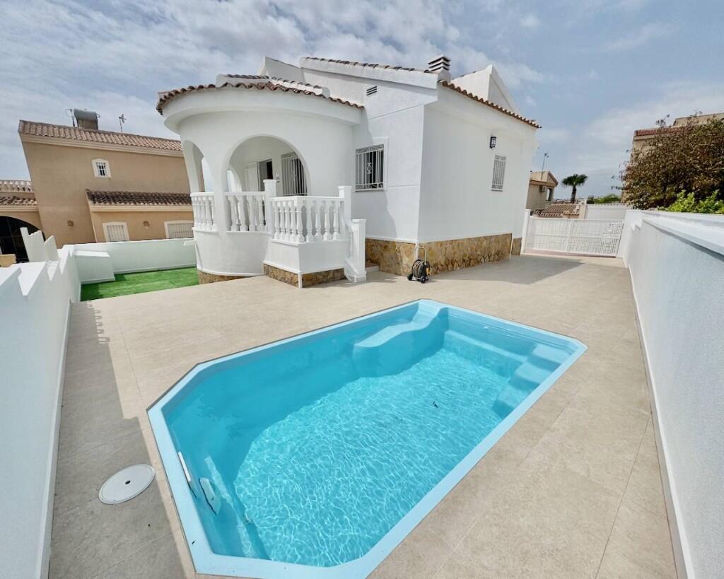Main image of property: Rojales, Alicante, Valencia